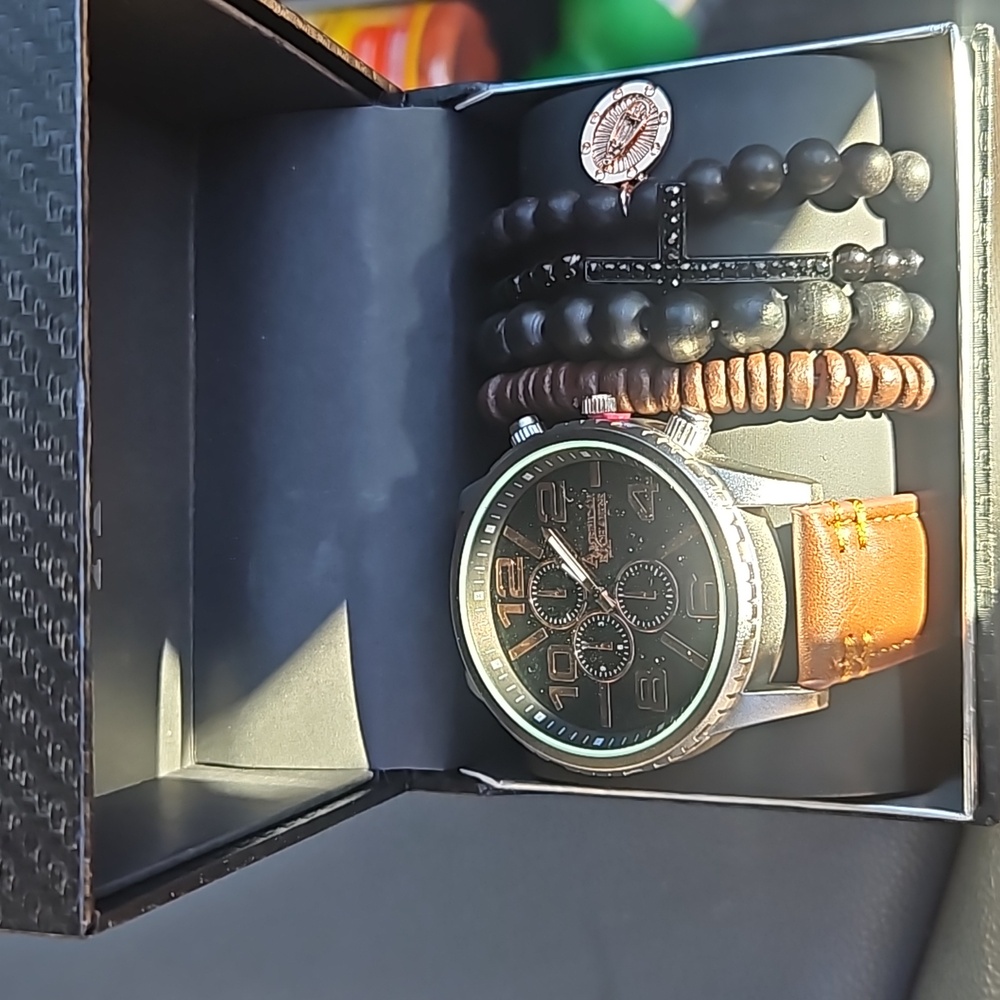 Watch and bracelet set